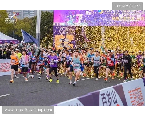 全民健身：城市马拉松报名人数创新高，赛道优化受好评，城市马拉松比赛