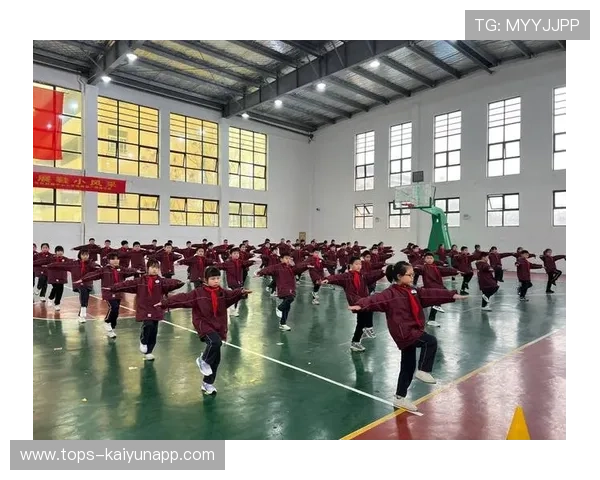 体操俱乐部推进线上评估结合线下矫正提升教学效果，体操俱乐部邀请赛